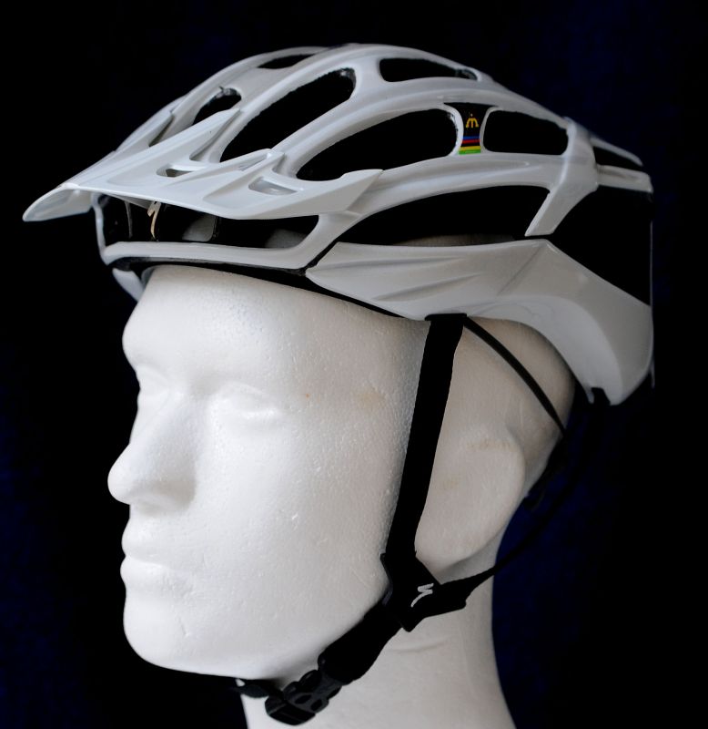 premier bal Psychiatrie Review: Specialized S3 helm | Fiets.nl - Race en MTB website