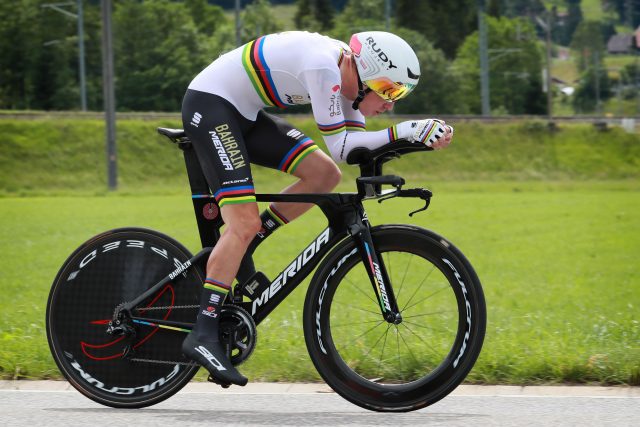 Rohan Dennis op de Merida Warp