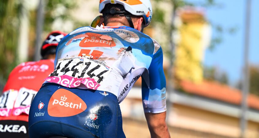 Fabio Jakobsen viel in de Giro