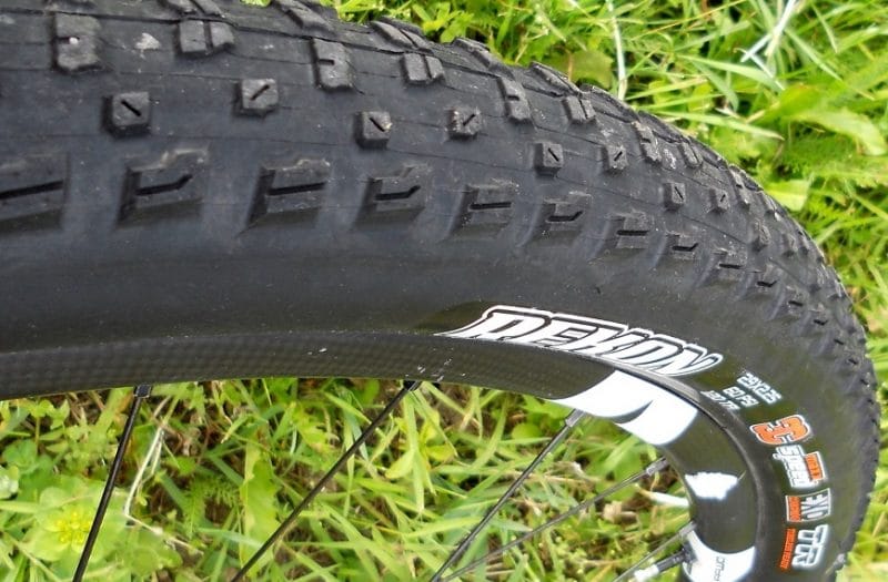 maxxis rekon race