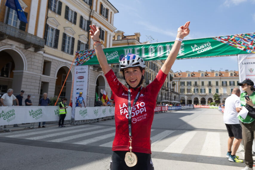 GF La Fausto Coppi 2024 Mediofondo Winner Sonia Passuti - Credits Loris Salussolia