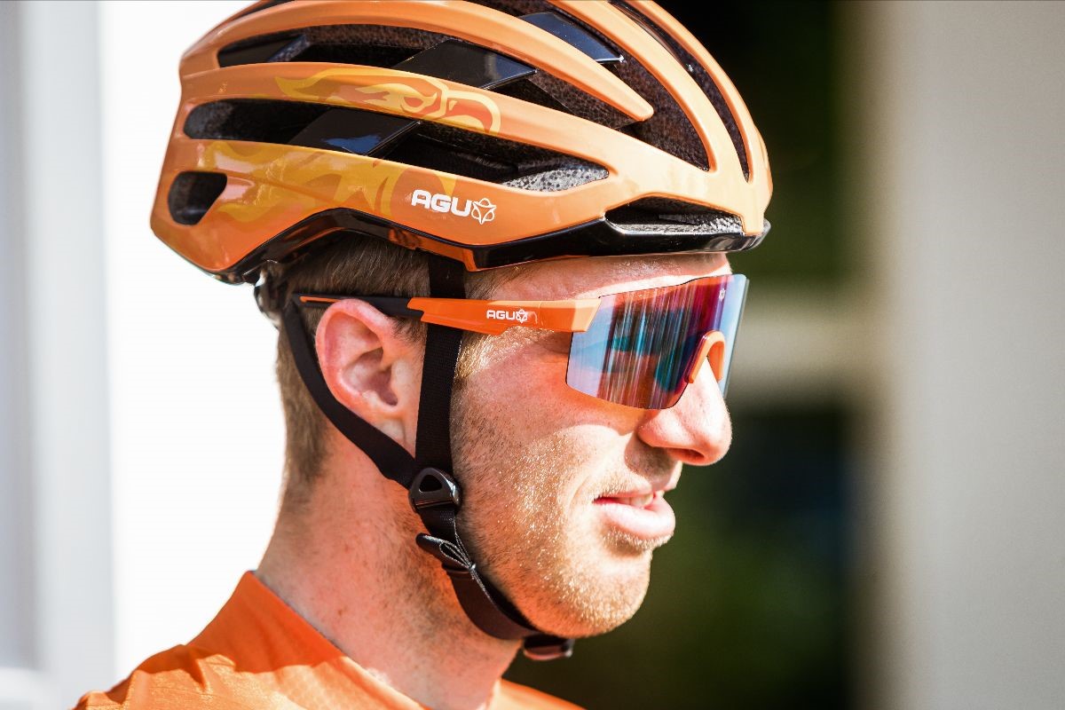 Nieuwe helm van AGU: Subsonic | Fiets.nl Race en MTB website