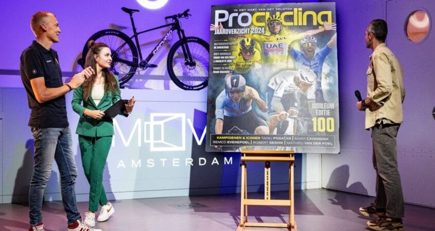 Coveronthulling van Procycling